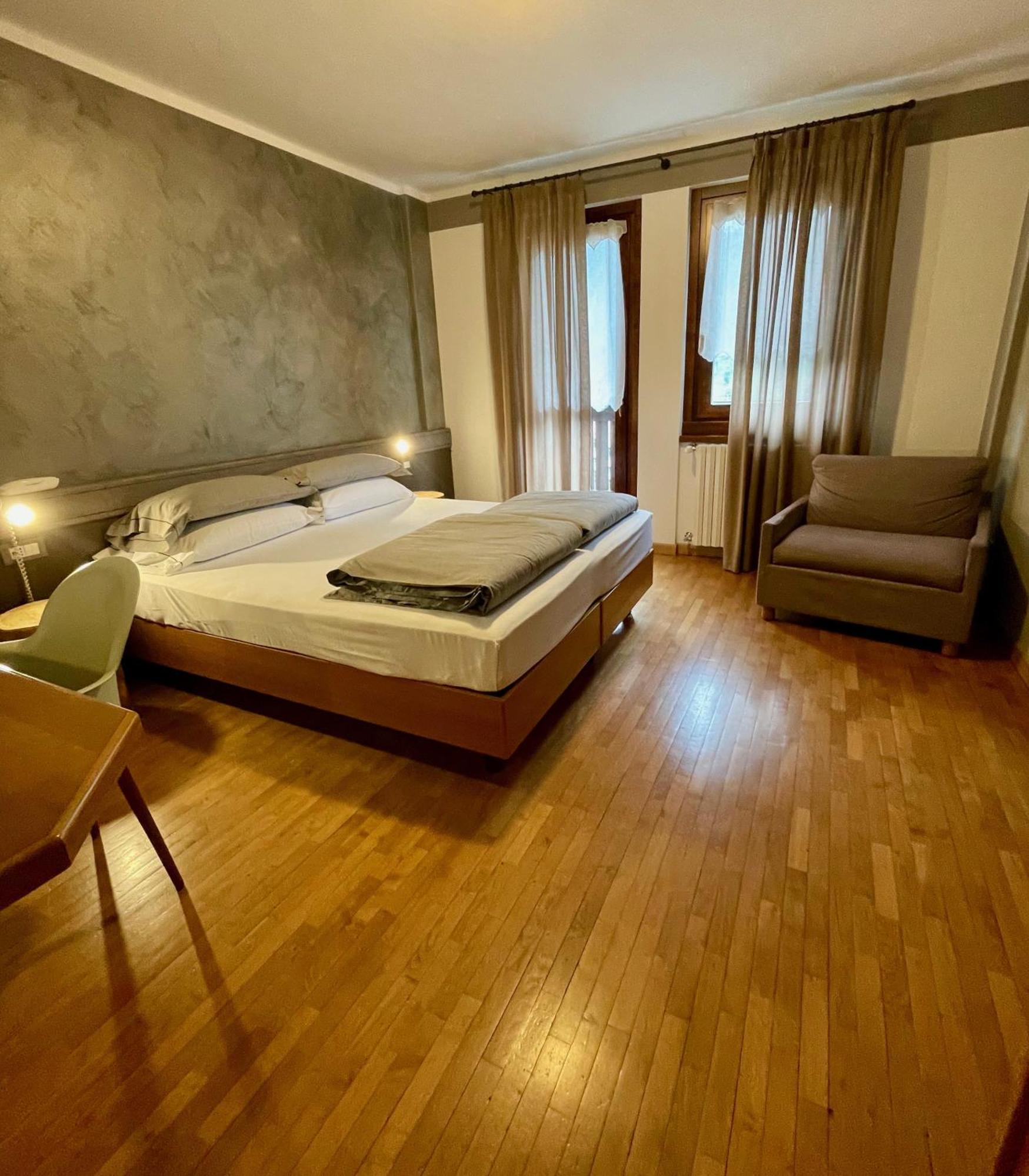 Hotel Garni Sorriso Ponte Di Legno Buitenkant foto